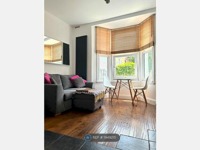 1 Bedroom Flat To Rent In Milton Road, London, SE24