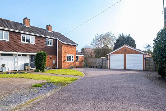 3 Bedroom Semi Detached House For Sale In Pine Close, Tamworth, B79