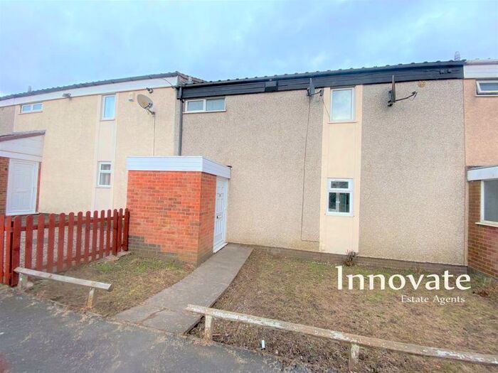 3 Bedroom Terraced House To Rent In Tyndall Walk, Birmingham, B32