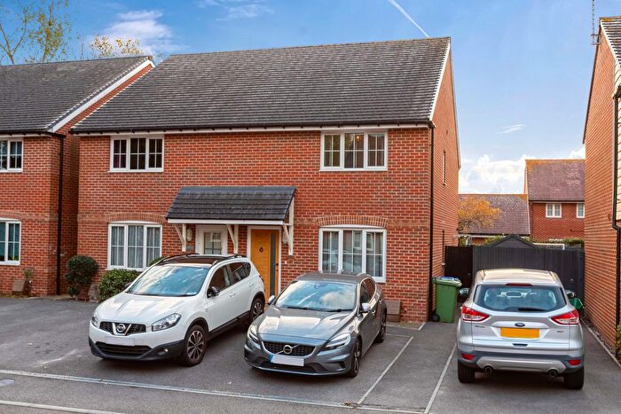 3 Bedroom Semi Detached House For Sale In Baker Way, Angmering, West Sussex, BN16