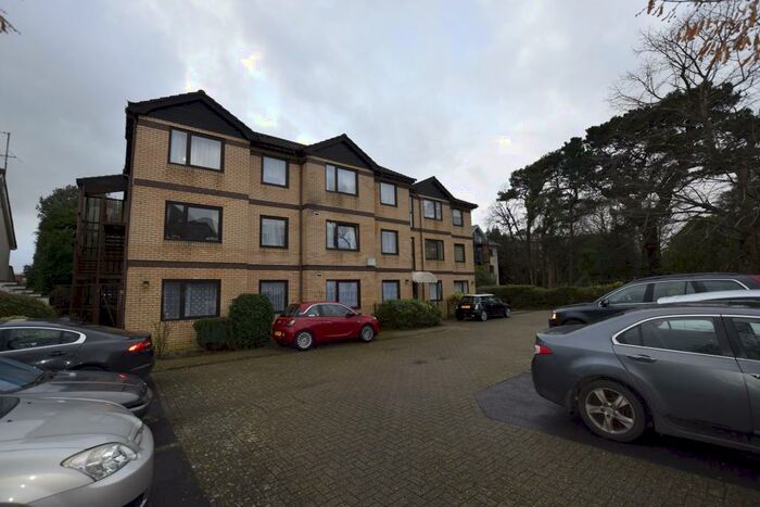 1 Bedroom Retirement Property To Rent In Madeira Road, Bournemouth, BH1
