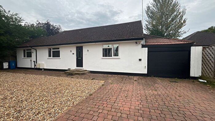 3 Bedroom Bungalow To Rent In Wharf Road, Staines-Upon-Thames, Berkshire, TW19