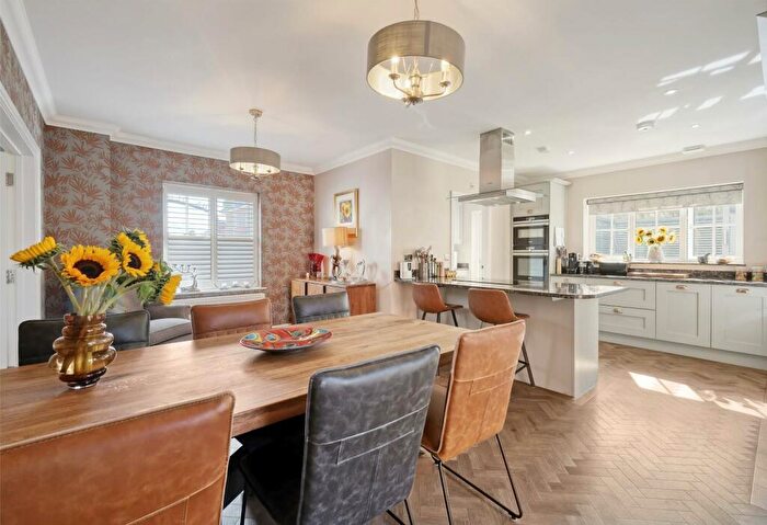 4 Bedroom Detached House For Sale In Ridley Green, Hartford End, Chelmsford, CM3