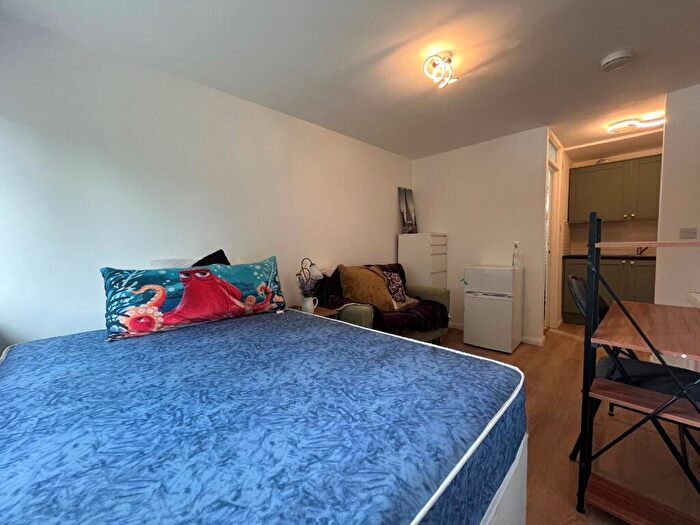 Studio To Rent In Leahurst Crescent, Harborne, Birmingham, West Midlands, B17