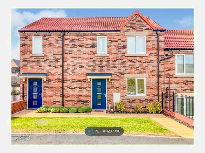 2 Bedroom Maisonette To Rent In Messiter Way, Dudley DY1