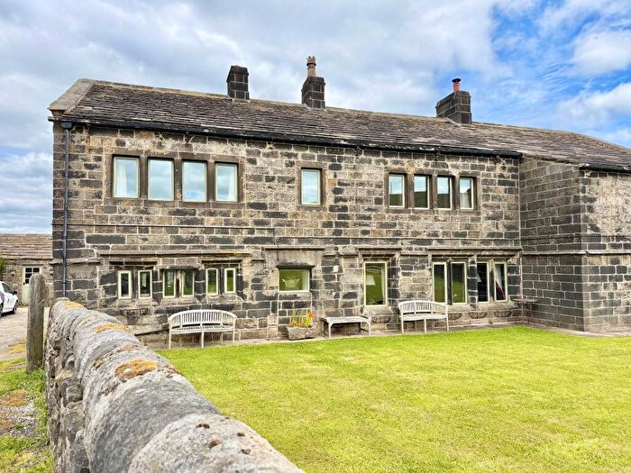 4 Bedroom Semi-Detached House For Sale In Height Farm, Todmorden, Lancashire, OL14