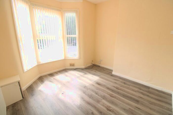 1 Bedroom Flat To Rent In Hawthorne Road, Bootle, L20