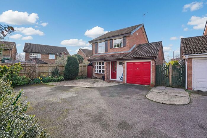 3 Bedroom Detached House For Sale In Minchins Close, Abingdon, OX14