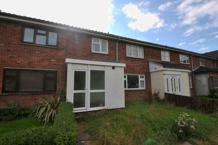 3 Bedroom Terraced House To Rent In Greenside, Northampton, NN3