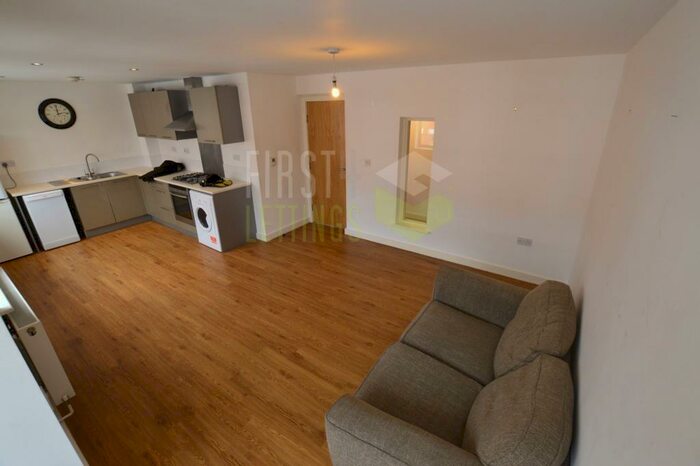 2 Bedroom Apartment To Rent In Avenue Road Extension, Leicester, LE2