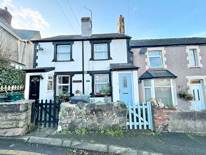2 Bedroom Cottage For Sale In Llanrwst Road, Conwy, LL32
