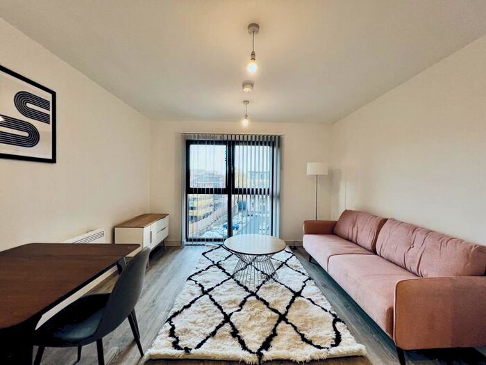 1 Bedroom Apartment To Rent In Fox House, Erasmus Drive, Derby, DE1