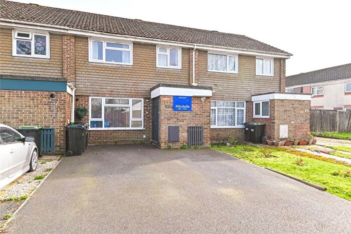 3 Bedroom Terraced House For Sale In Marryat Road, New Milton, Hampshire, BH25