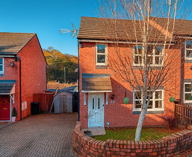 3 Bedroom Semi Detached House For Sale In Edmunds Way, Cinderford, GL14