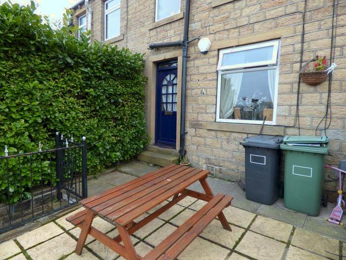 2 Bedroom Terraced House To Rent In Taylor Hill, Huddersfield, HD4