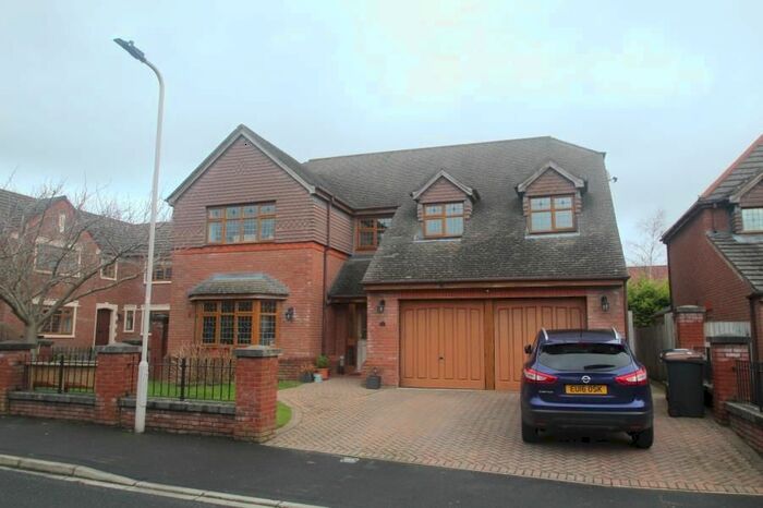 5 Bedroom Country House To Rent In Woods Court, Harrogate, HG2