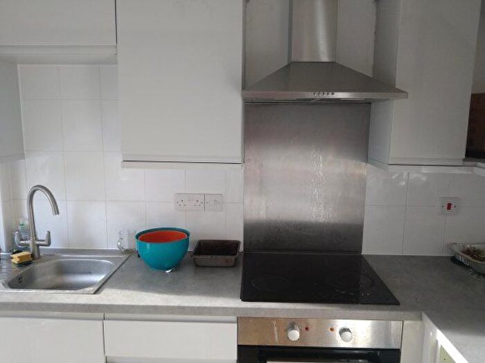 4 Bedroom Semi-Detached House To Rent In Verwood Close, Canterbury, Kent, CT2