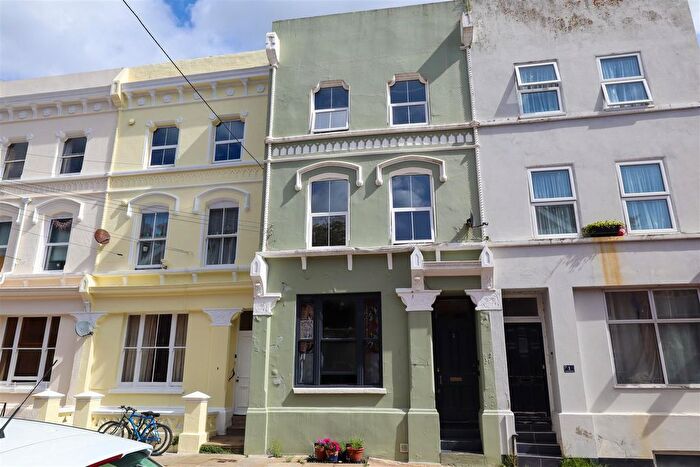 2 Bedroom Maisonette To Rent In Kenilworth Road, St. Leonards-On-Sea, TN38