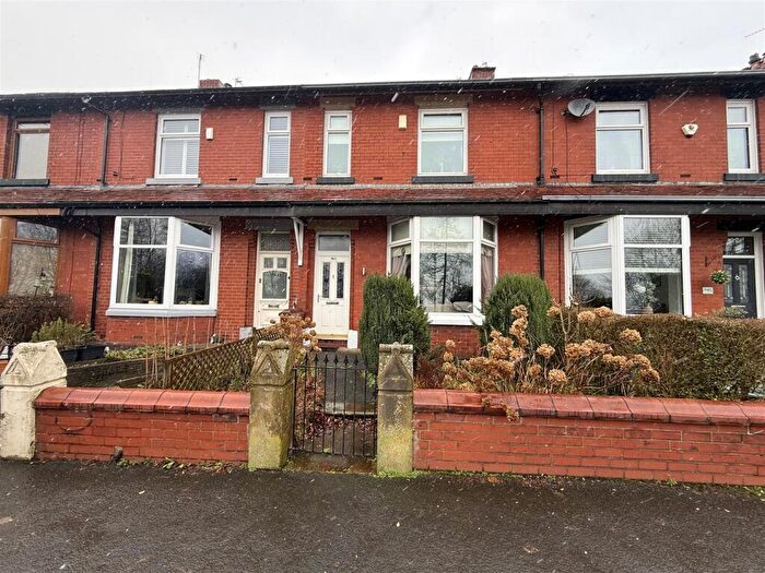 2 Bedroom Terraced House For Sale In Huddersfield Road, Scouthead, Oldham, OL4