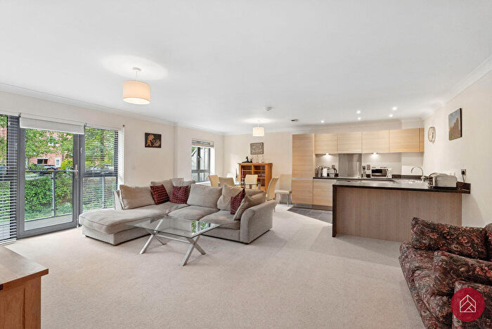 2 Bedroom Flat For Sale In Walton Well Road, Oxford City, OX2