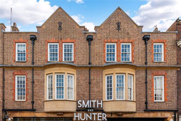 1 Bedroom Flat For Sale In Edge Street, London, W8
