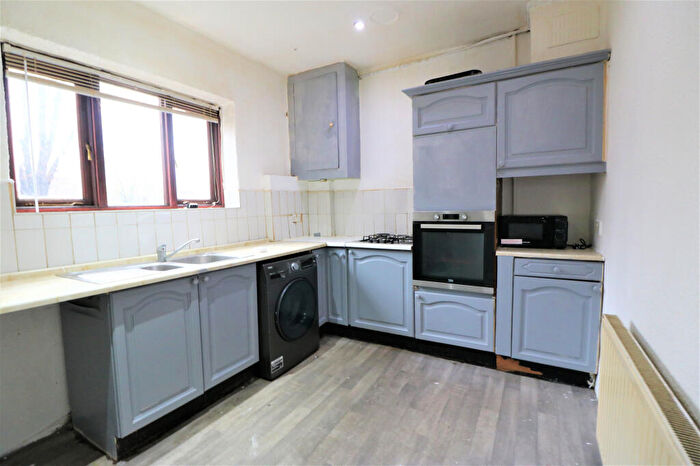 3 Bedroom End Of Terrace House To Rent In Stevens Road, Dagenham, Essex, RM8