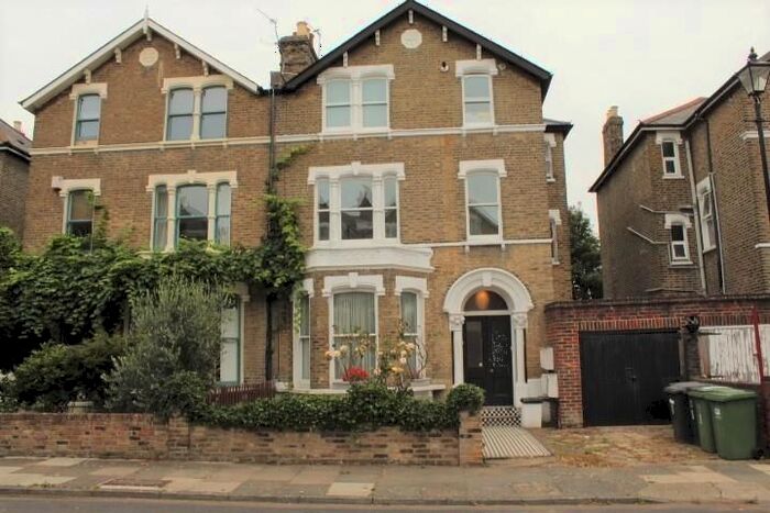1 Bedroom Flat To Rent In Drake Road, Brockley, SE4