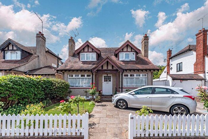 4 Bedroom Detached House For Sale In Connaught Road, New Malden, KT3