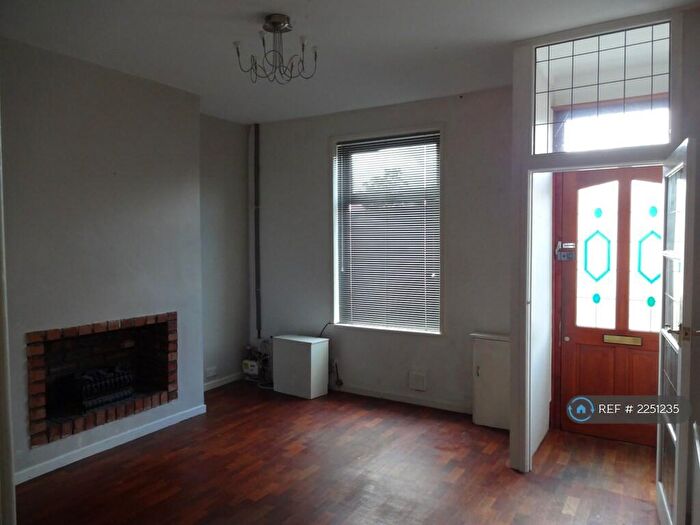 3 Bedroom Terraced House To Rent In Leam Street, Ashton-Under-Lyne, OL6