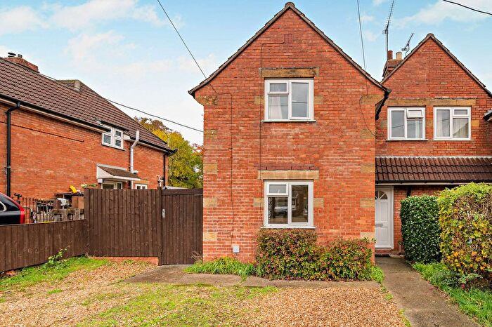 4 Bedroom Semi Detached House For Sale In Westland Road, Yeovil, BA20