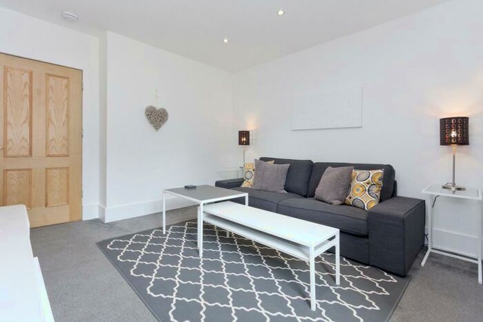 2 Bedroom Flat To Rent In Walker Road, Torry, Aberdeen, AB11