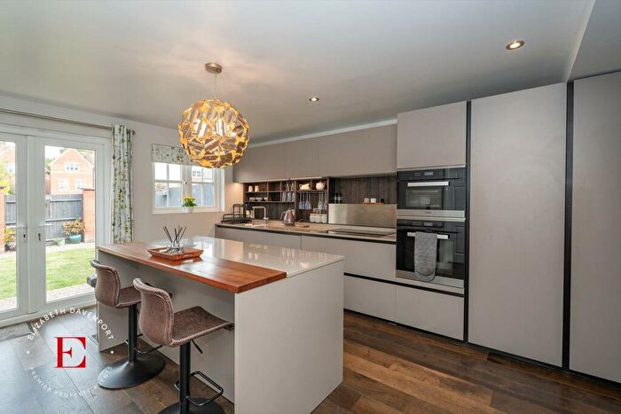 5 Bedroom Detached House For Sale In Fennyland Lane, Kenilworth, CV8