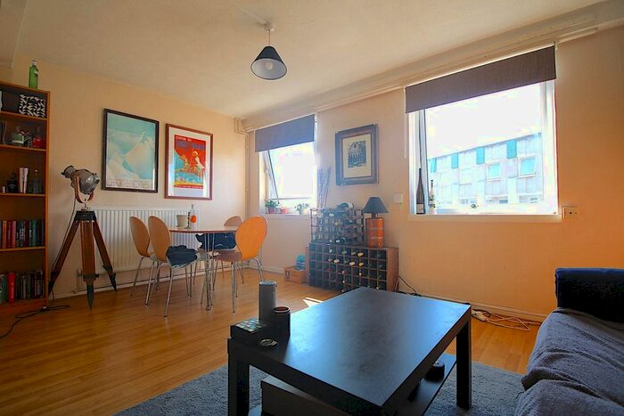 3 Bedroom Flat To Rent In Mace Street, London, E2