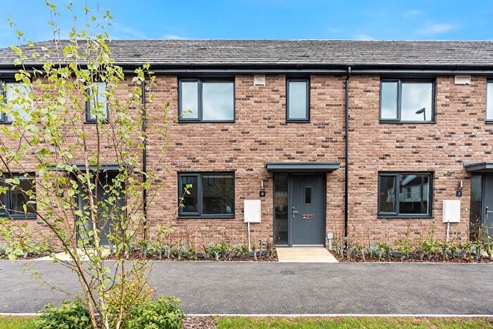 3 Bedroom End Of Terrace House To Rent In Chadwick Avenue, Bordon, Hampshire, GU35