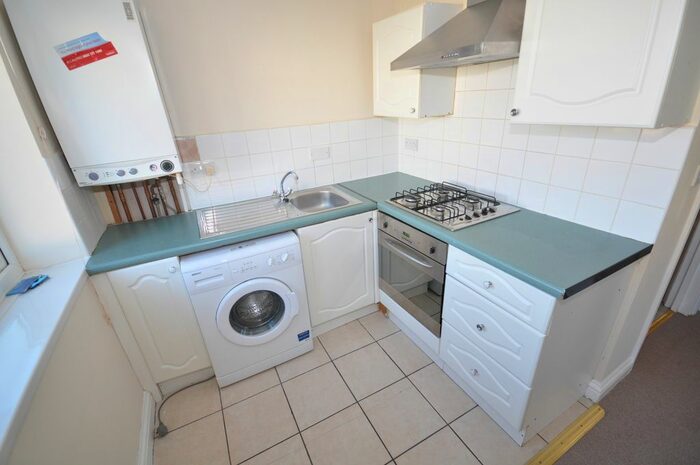 Studio To Rent In St Marys Road, Ilford Essex, IG1