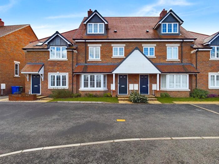 4 Bedroom Town House For Sale In Goodearl Place, Princes Risborough - Complete Chain!, HP27