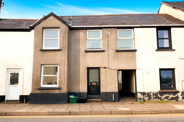 2 Bedroom Terraced House For Sale In New Street, Torrington, EX38