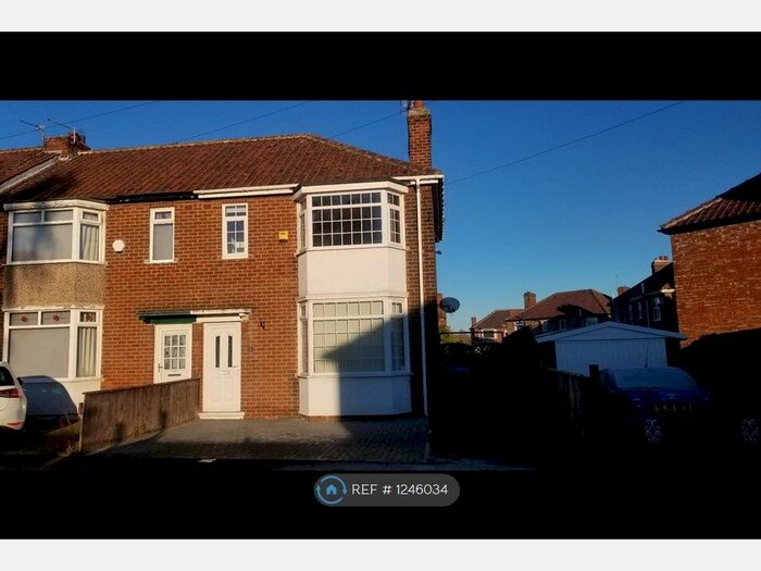 3 Bedroom End Of Terrace House To Rent In Priory Road, Middlesbrough TS5