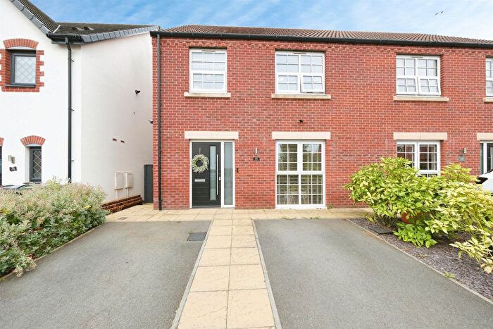 3 Bedroom Semi-Detached House For Sale In Wheatsheaf Way, Clowne, Chesterfield, S43