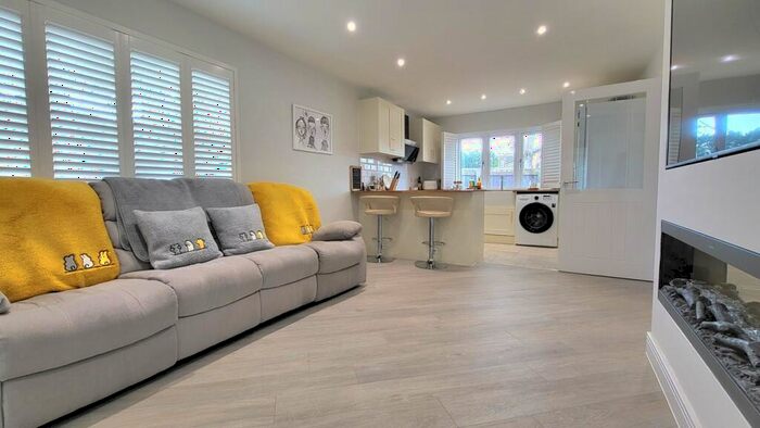 4 Bedroom Bungalow For Sale In Talbot Avenue, Orton Longueville, Peterborough, PE2