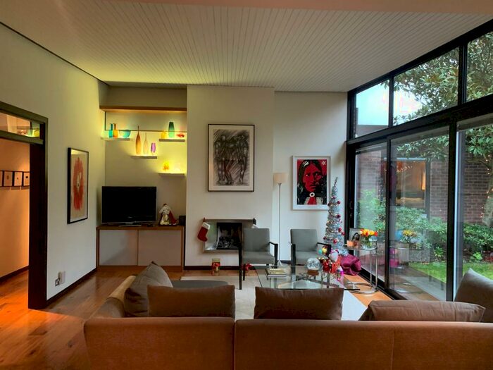 4 Bedroom Bungalow To Rent In Ferrings, Dulwich, London, SE21