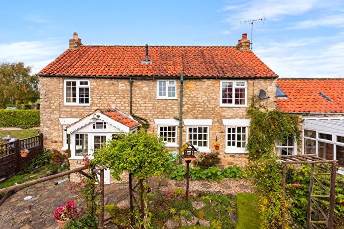 2 Bedroom Property For Sale In Thornton Le Dale, Pickering, YO18