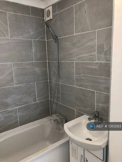 1 Bedroom Flat To Rent In Templar Court, Croydon, CR0