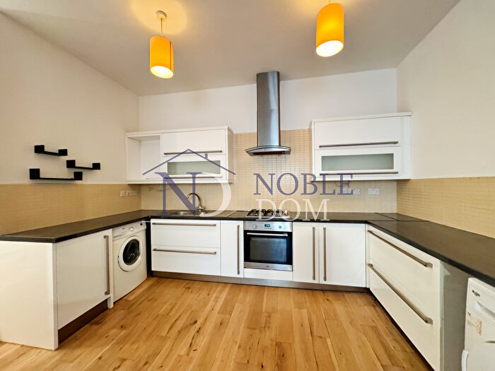 1 Bedroom Flat To Rent In Richmond Road, Twickenham, TW1
