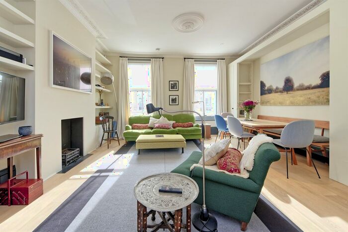 2 Bedroom Flat To Rent In Portobello Road, London, W10