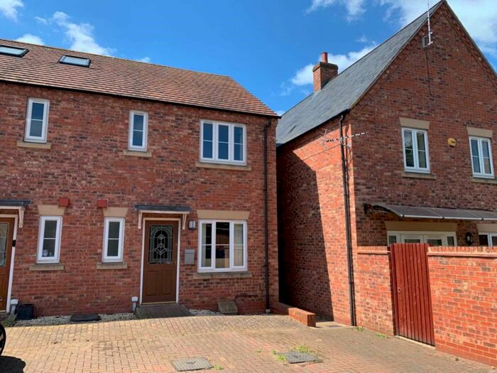 3 Bedroom Semi-Detached House To Rent In Woodford Halse, Daventry, NN11