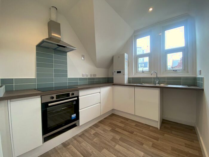 2 Bedroom Flat To Rent In London Road, SO15