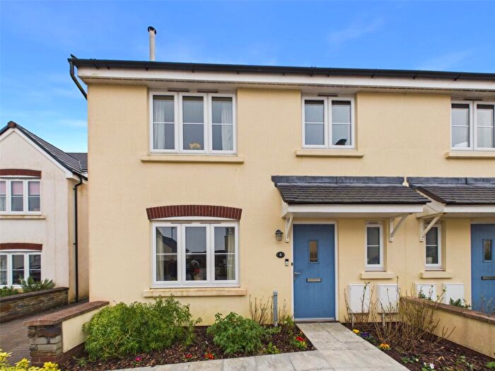 4 Bedroom Semi Detached House For Sale In Holmes Way, Bodmin, Cornwall, PL31