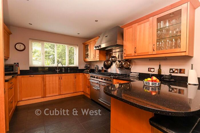 4 Bedroom Link Detached House For Sale In Nuthatch Gardens, Reigate, Surrey, RH2