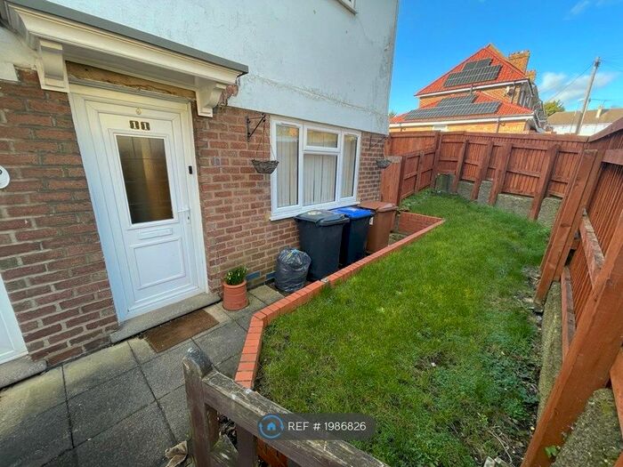 2 Bedroom End Of Terrace House To Rent In Windyridge, Northampton, NN2